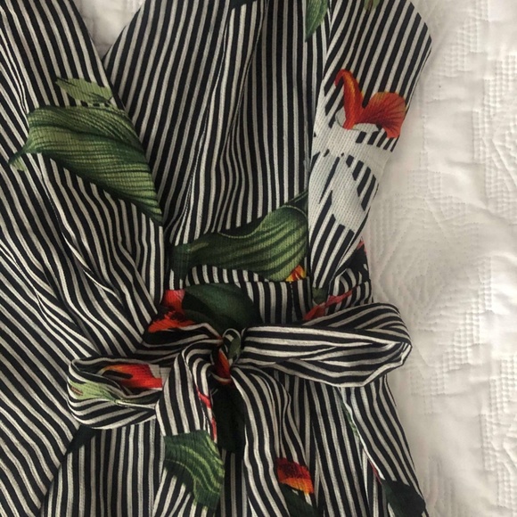 Summer dress - Picture 3 of 4